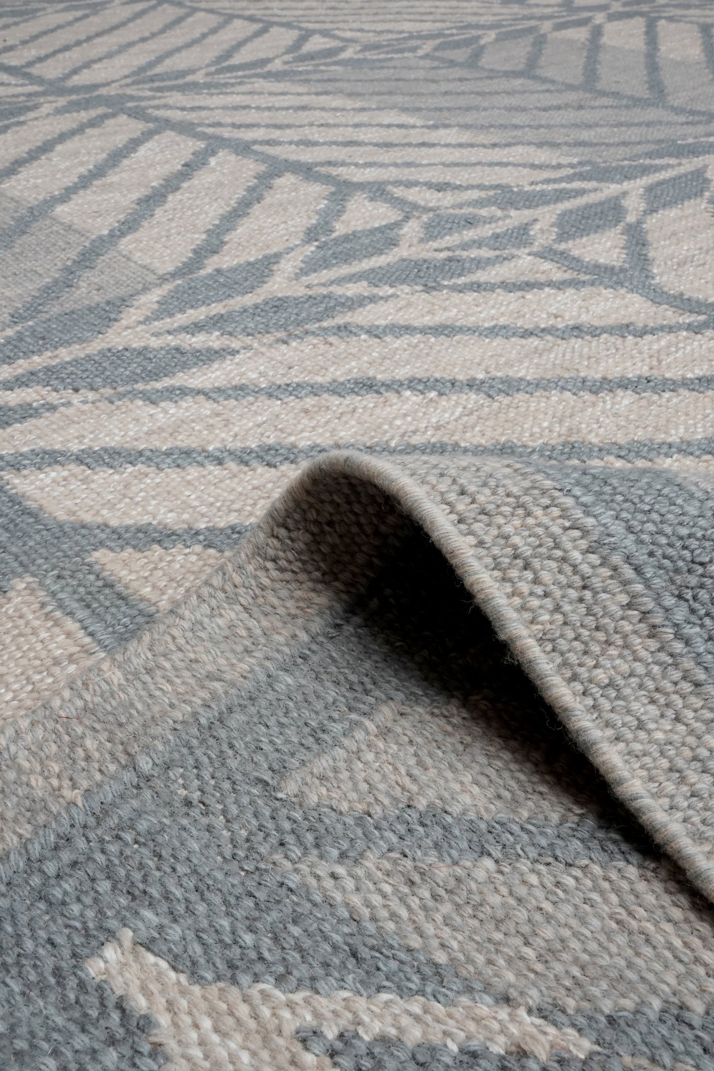 Handwoven Kilim Rug, Grey Cream Sunburst Geometric Flatweave Rug, Scandinavian Star Pattern Wool Rug