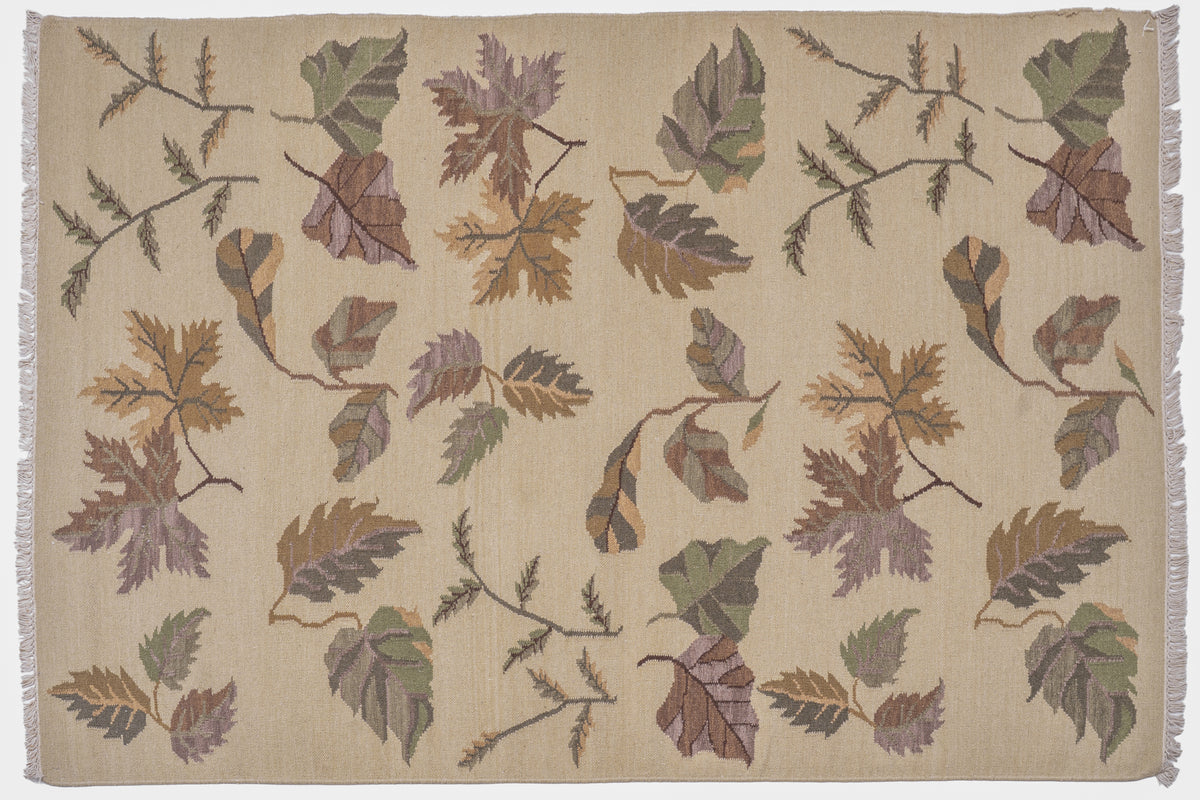 Handwoven Wool Kilim Rug – Botanical Leaf Pattern Beige Area Rug with Fringed Edges