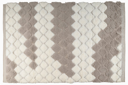 Handwoven Moroccan Style Wool Rug – Cream and Taupe Diamond Pattern Shaggy Area Rug