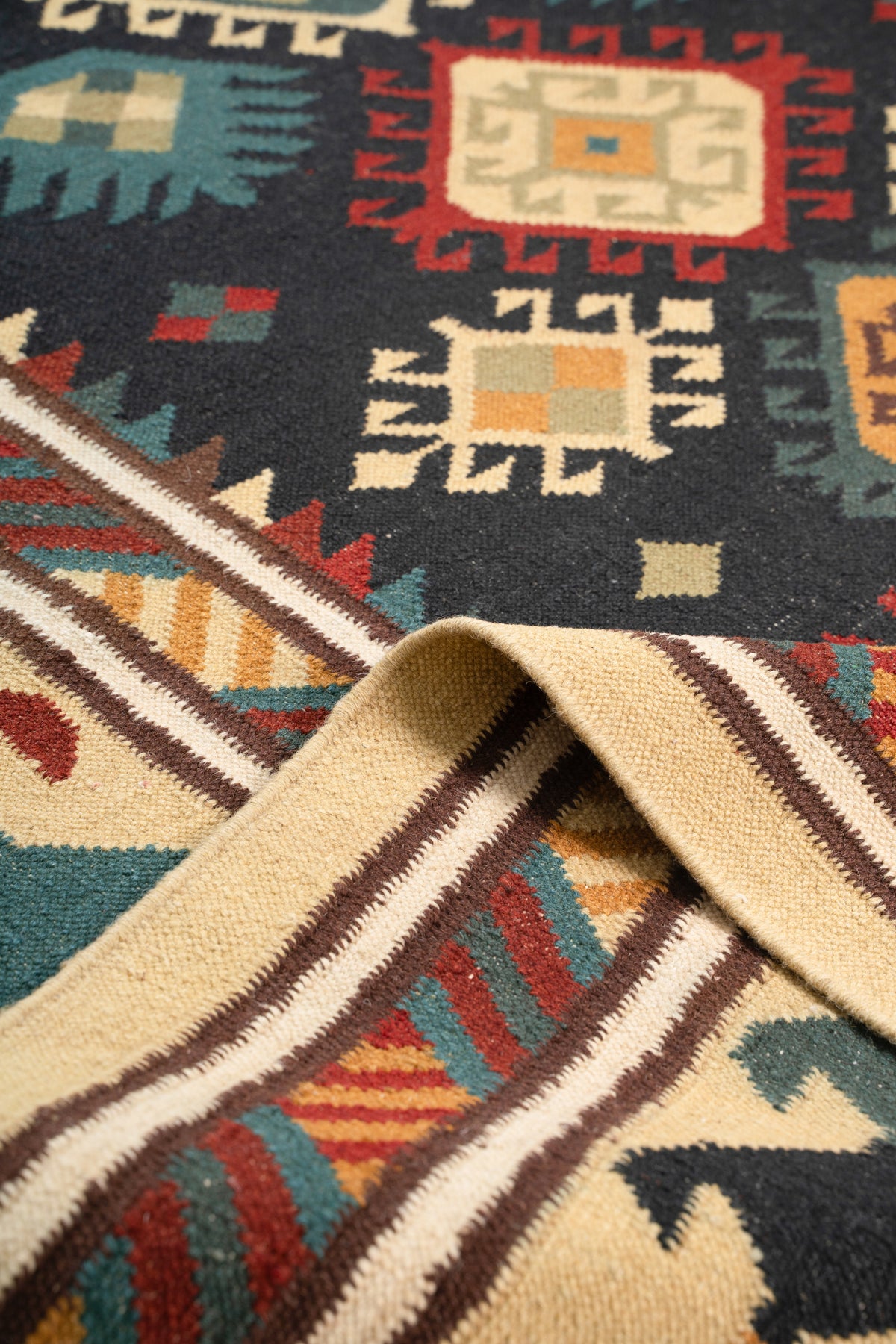 Handwoven Geometric Kilim Rug – Wool & Cotton Durrie