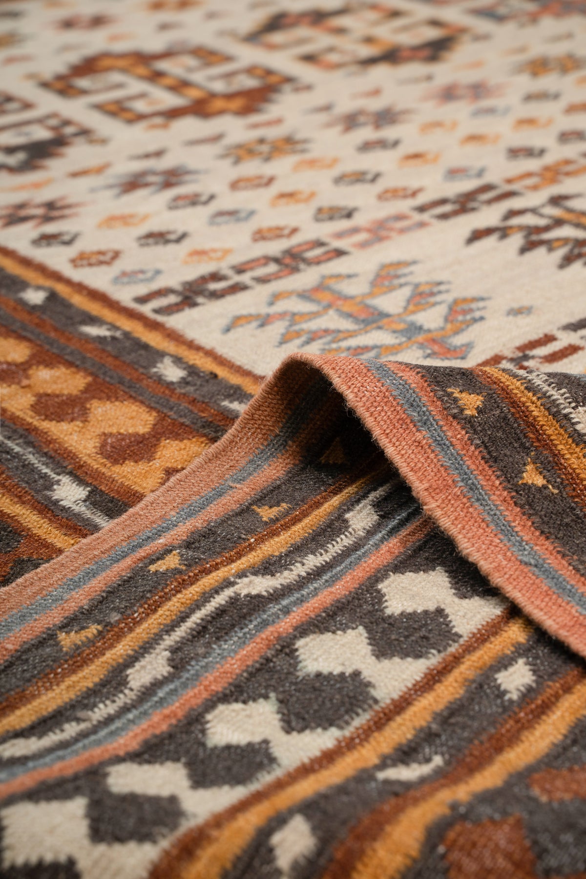 Handwoven Geometric Kilim Durrie Rug – Traditional Tribal Pattern | Earthy Tones