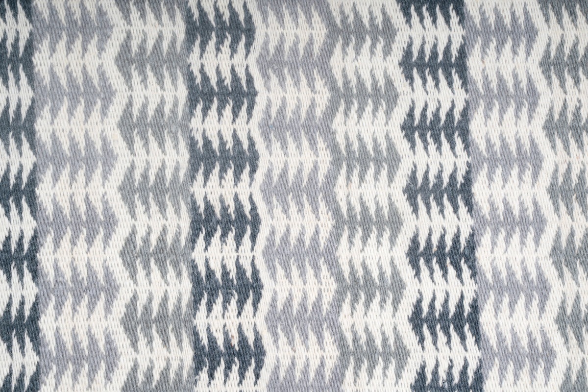 Scandinavian Grey Geometric Wool Durrie Rug – Handwoven Ivory Kilim Carpet