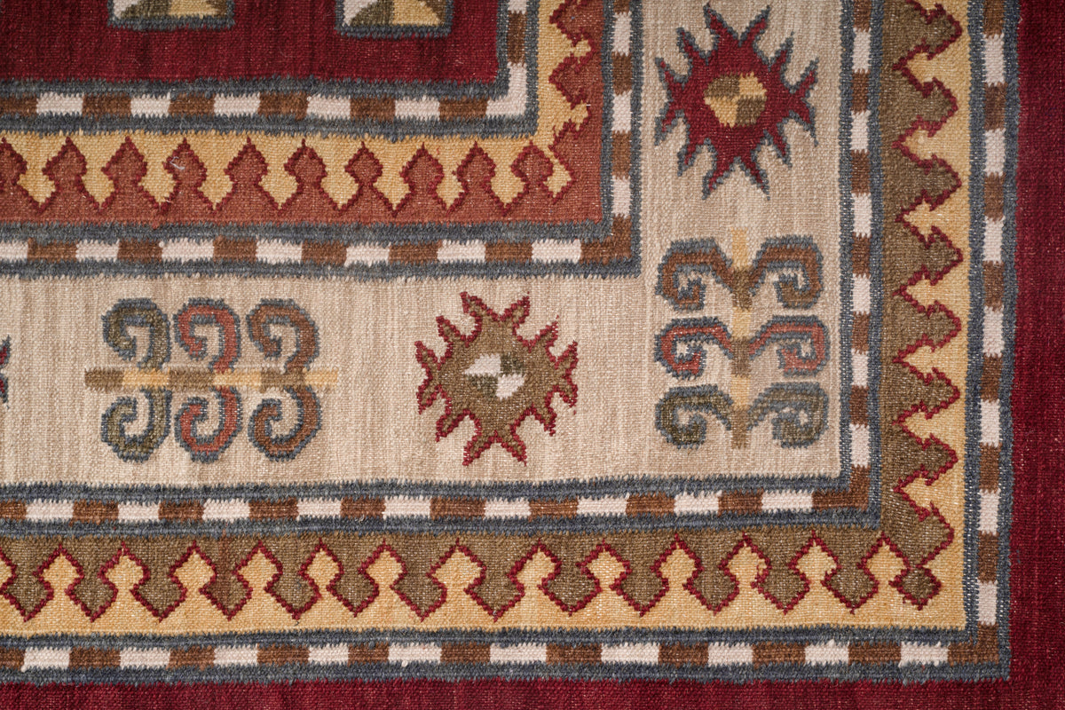 Handwoven Burgundy Medallion Kilim Rug – Wool & Cotton Traditional Durrie