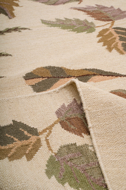 Handwoven Wool Kilim Rug – Botanical Leaf Pattern Beige Area Rug with Fringed Edges