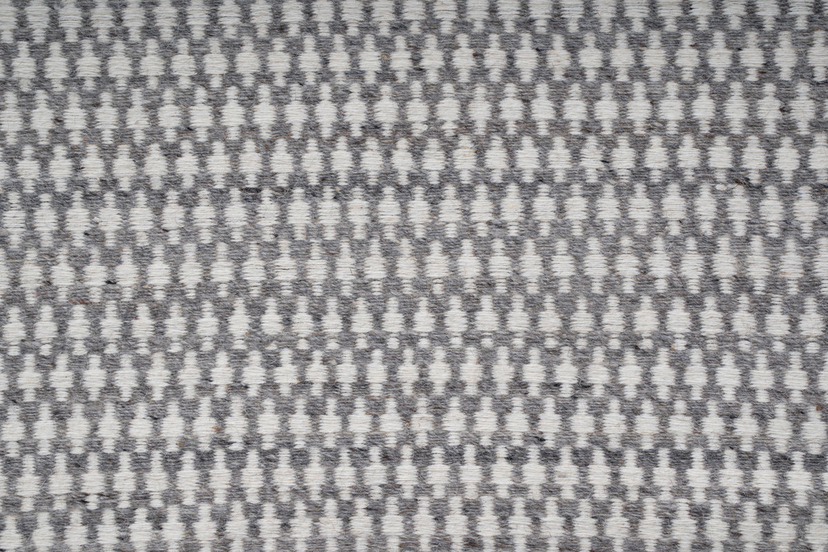 Hand-Woven Wool Flatweave Area Rug – Grey & Off-White Micro Geometric Pattern Rug