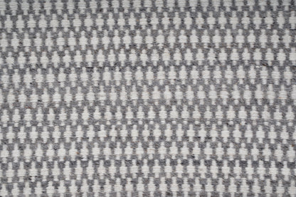 Hand-Woven Wool Flatweave Area Rug – Grey & Off-White Micro Geometric Pattern Rug