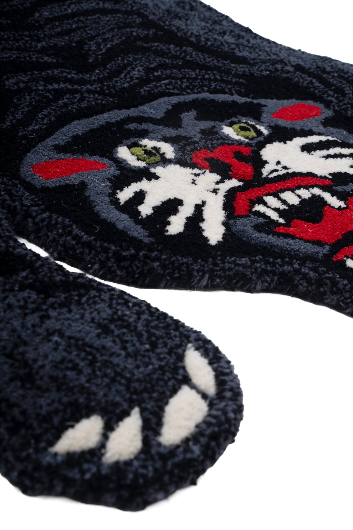 Hand Tufted Black Panther Rug – Animal Shaped Wool Rug for Kids Room, Bedroom & Modern Décor | 2 × 3 Feet