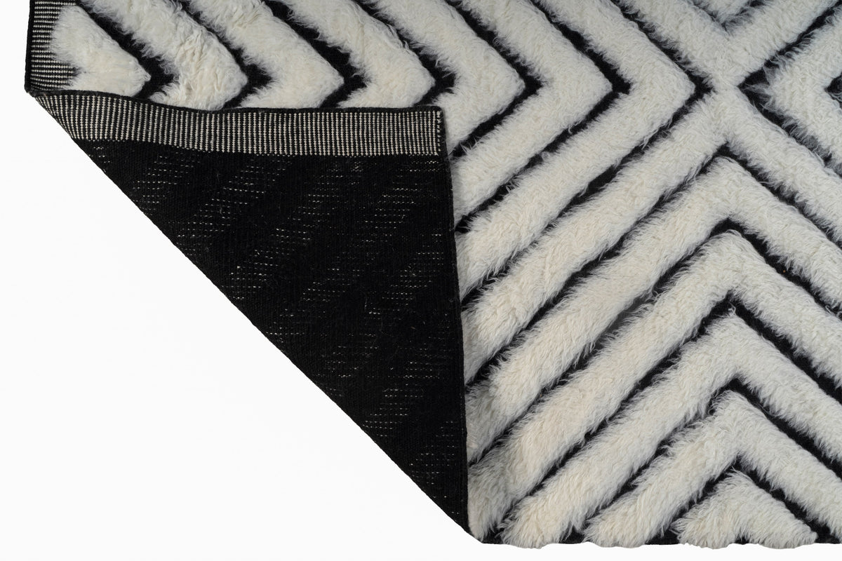 Moroccan Chevron Rug – 100% New Zealand Wool | Ivory & Black Handwoven Beni Ourain Style Area Rug