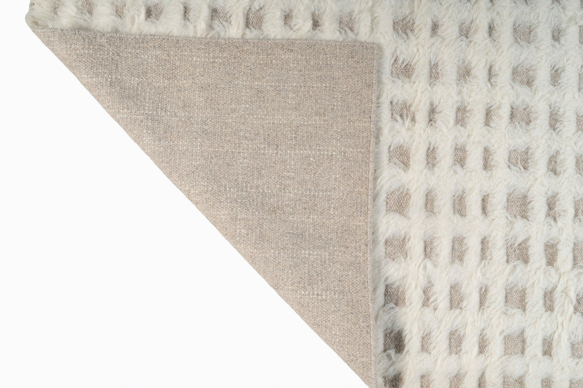Moroccan Ivory Wool Rug – 100% New Zealand Wool | Handwoven Abstract Line Pattern Rug