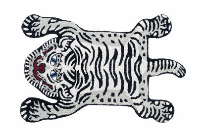 Hand Tufted Tiger Rug – Black & White Animal Shaped Wool Rug for Kids Room, Bedroom & Nursery Décor | 2 × 3 Feet